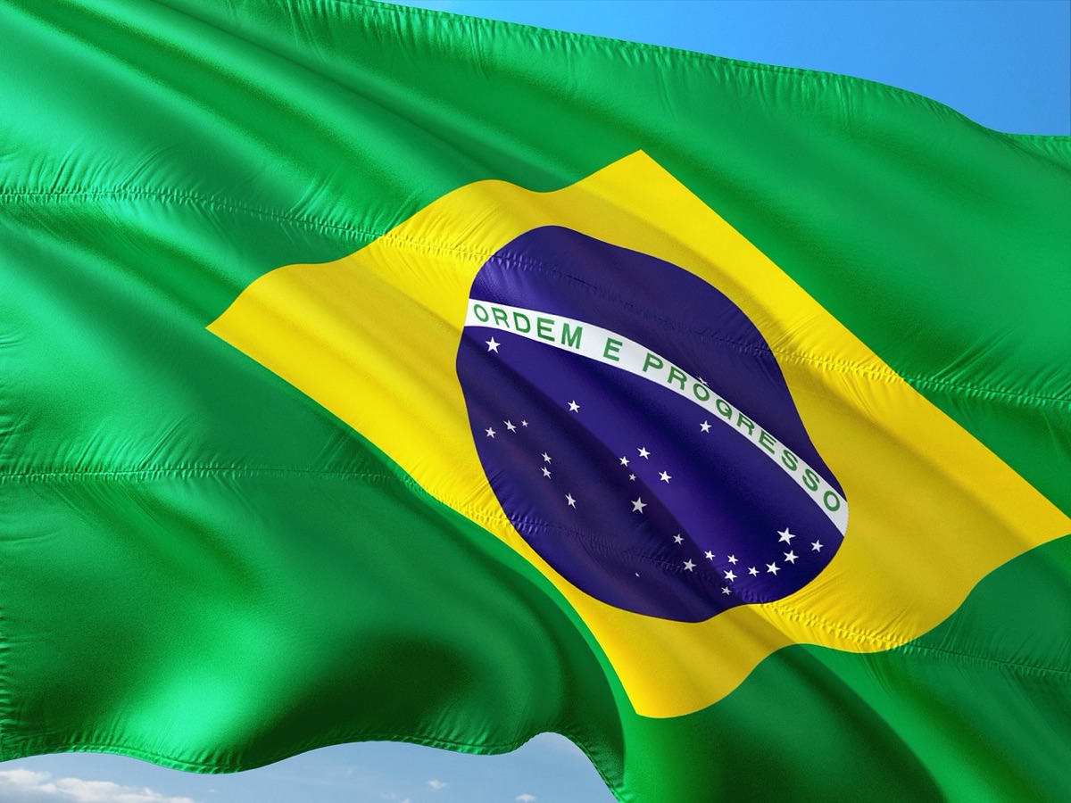 De vlag van Brazilië in een digitale stijl.